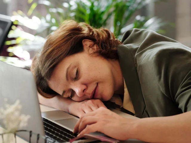 Améliorez votre sommeil avec la méditation